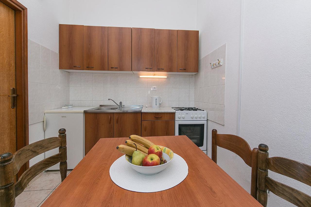 Haus Barisa Brela Apartment Exterior photo