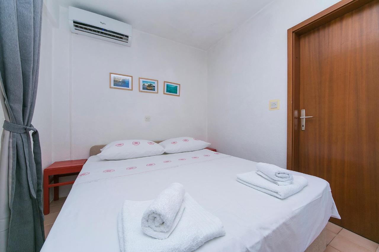 Haus Barisa Brela Apartment Exterior photo